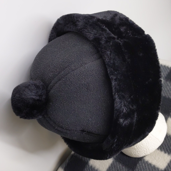 Chaos faux-fur hat with pompom-one size - Picture 2 of 5